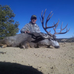 Giant-mule-deer-taken-on-guided-hunt-in-New-Mexico-web