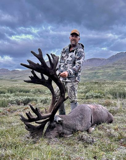 Compass West Outfitters — Caribou hunt