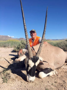 Oryx-on-white-sands