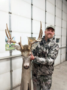 ND-whitetail-deer