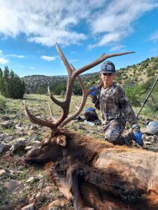 youth-hunting-for-elk