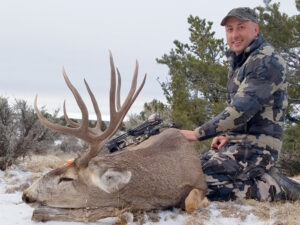 Private-land-Bow-hunting-mule-deer